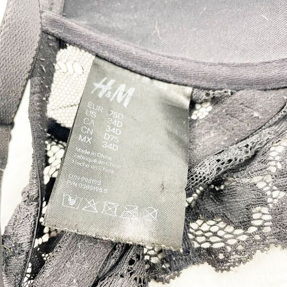 BUY 1 GET 1 FREE H&M 34d black lace longline bra - Picture 6 of 7